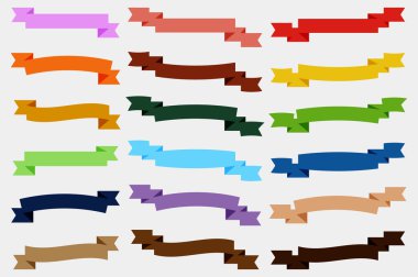 Renkli boş şeritler ve eğrileri ile afiş kümesi.