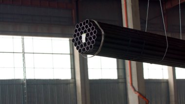 Turna kancası, yeni yuvarlak ve parlak çelik tüpler.