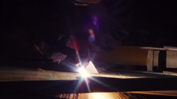 Welding Welder Sparks Tube Pipe Mask Electrode Workshop — Stok Video