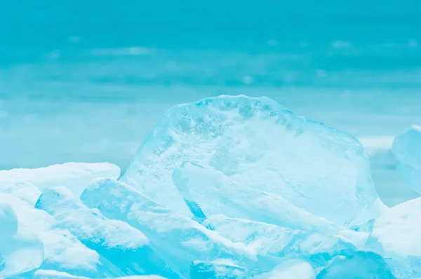 Téli táj fagyasztott jégtakaró jég úszó és más — Stock Fotó