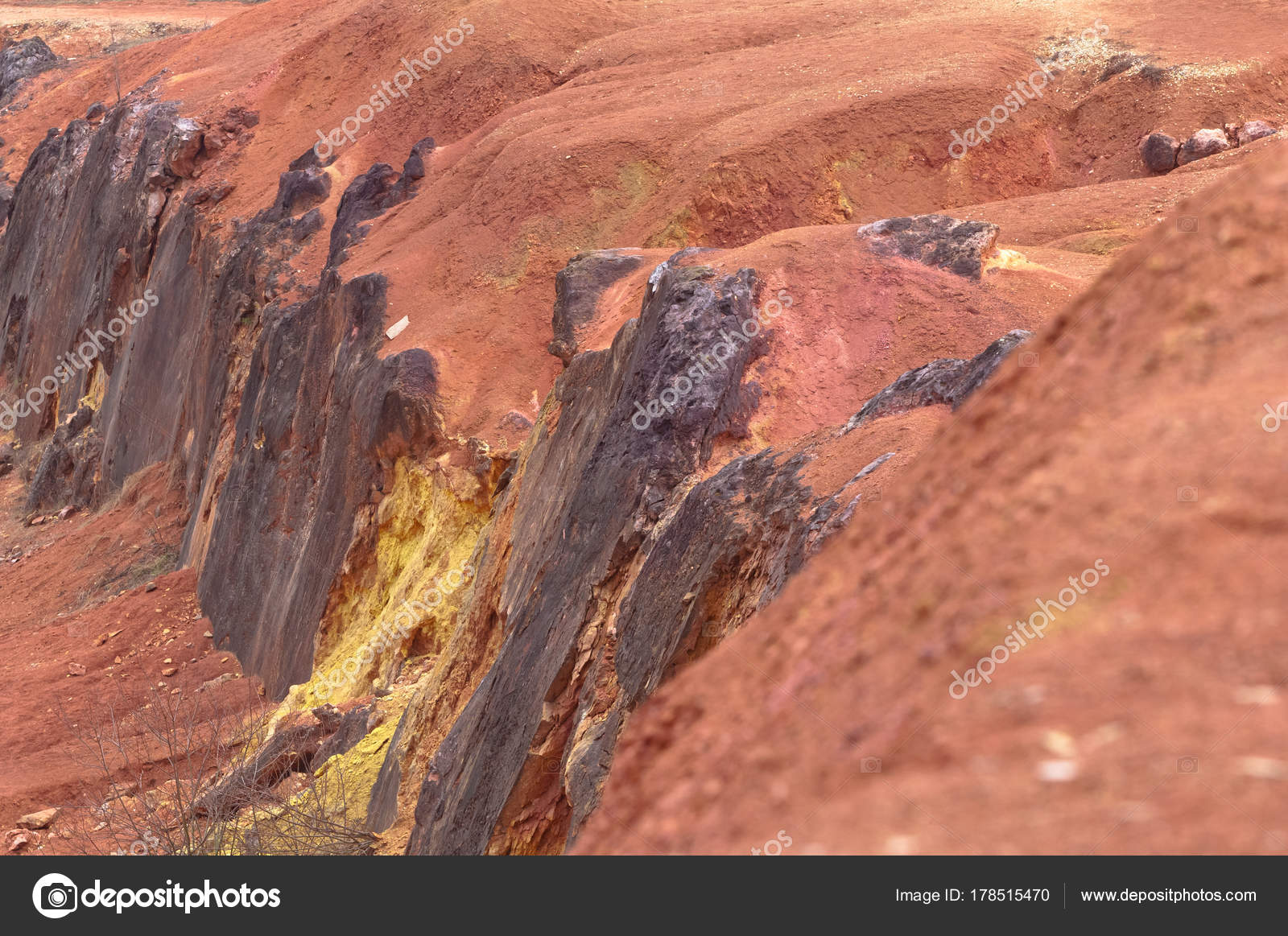 Bauxite mine raw bauxite on surface — Stock Photo © szabiphotography