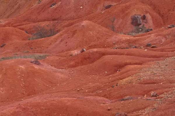 Bauxita mina bauxita crua na superfície — Fotografia de Stock