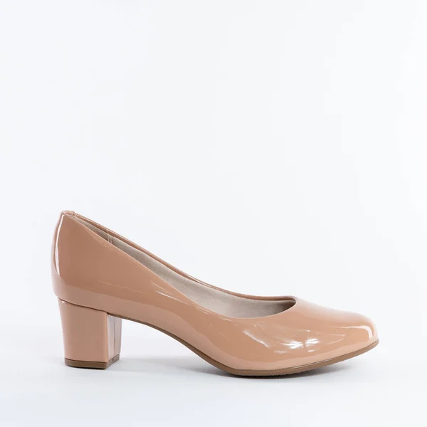 Bonito Zapato Charol Para Mujer Color Beige Sobre Fondo Blanco —  Fotos de Stock