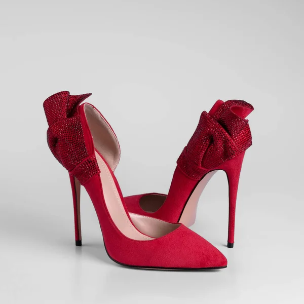 Women Red Suede High Heel Shoes Decorative Rhinestone Bow Heel — 图库照片