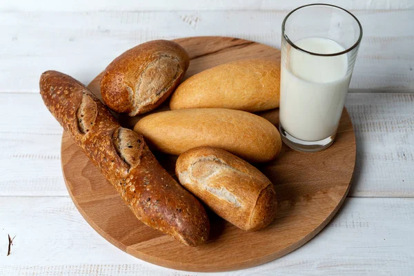 Пшеница Ржи Многозерновые Багеты Молоком — стоковое фото