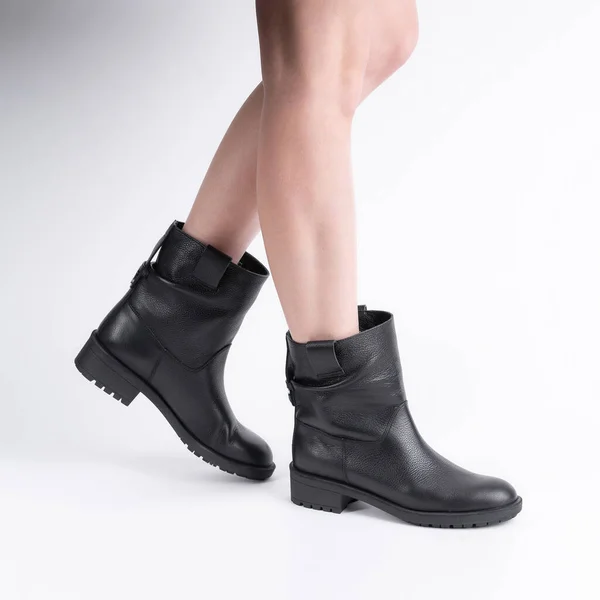 Original Demi Seasonal Leather Shoes Legs Model Shot Studio White — 스톡 사진