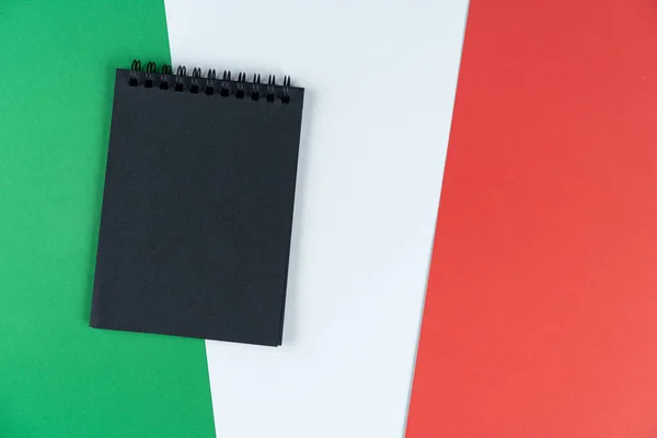 Svarta Listan Över Italien Sorg Förbud Sanktioner Politik Svart Anteckningsbok — Stockfoto