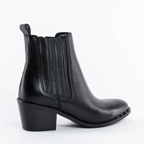 Bottines Automne Femme Noir Zip Talon Moyen Fond Blanc Isolé — Photo