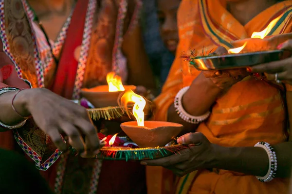 Hindu Vallási Fesztivál Indiában Tüzes Felajánlás Isteneknek Hagyományos Indiai Ünnepi — Stock Fotó