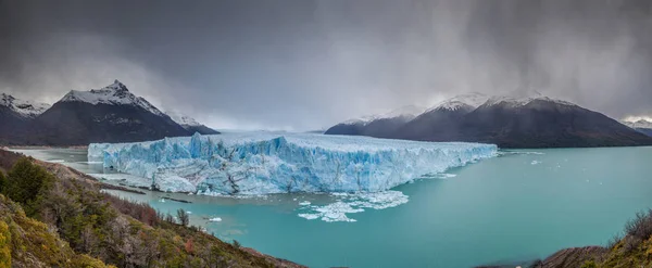 Perito Moreno, Los Glaciares National Park — стокове фото