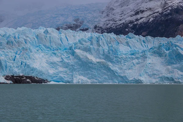 Gletscher im argentinischen see, los glaciares nationalpark — Stockfoto