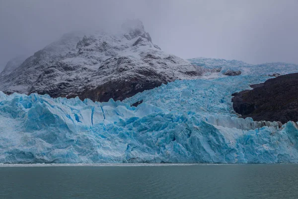 Gletscher im argentinischen see, los glaciares nationalpark — Stockfoto