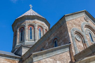 Eski manastır ve manzara Tbilisi ve Kutaisi Gürcistan yakınındaki