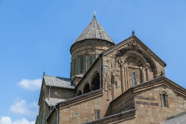 Eski manastır ve manzara Tbilisi ve Kutaisi Gürcistan yakınındaki