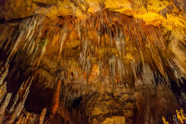 Grotta di stalattite Prometeo vicino Kutaisi, Georgia — Foto Stock