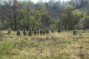 Taktik egzersizleri askerleri