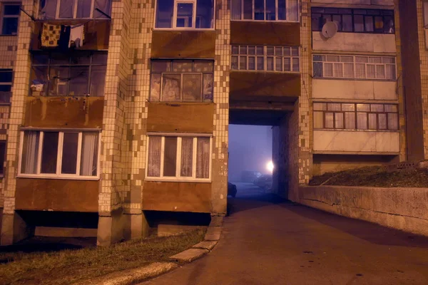 Duración de la noche en el edificio — Foto de Stock