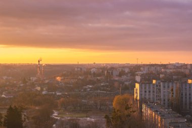 Çatıda geçirdim akşam