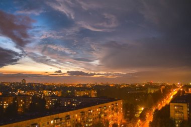 Çatıda güzel bir akşam geçirdim