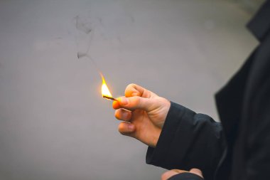 Lucifer maç ateş içinde hareket