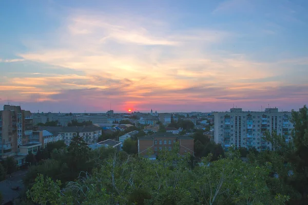 Beautiful evening spent on the roof — Stock Photo, Image