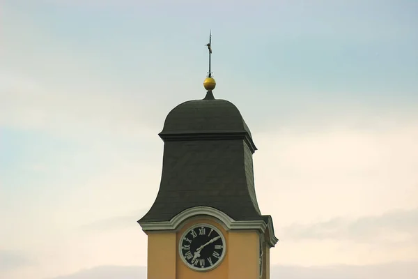 Torre do relógio da prefeitura velha — Fotografia de Stock