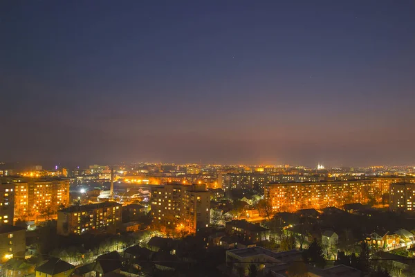 Abend auf dem Dach verbracht — Stockfoto