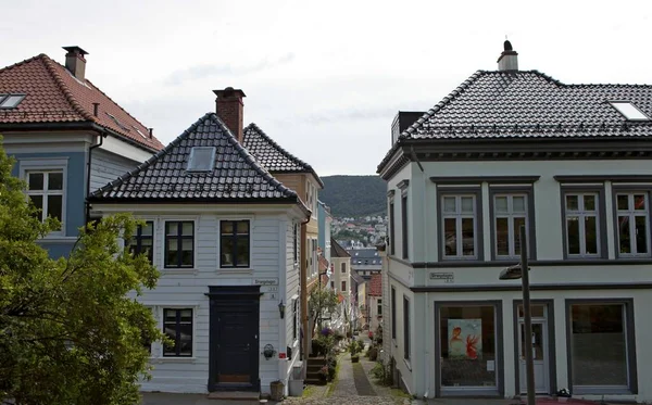 Bergen Norvegia Accogliente Stradina Della Città Con Belle Case Legno — Foto Stock