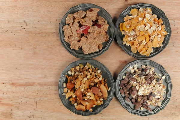 Deliciosa mezcla de cereales granola muesli, concepto de alimentación saludable — Foto de Stock