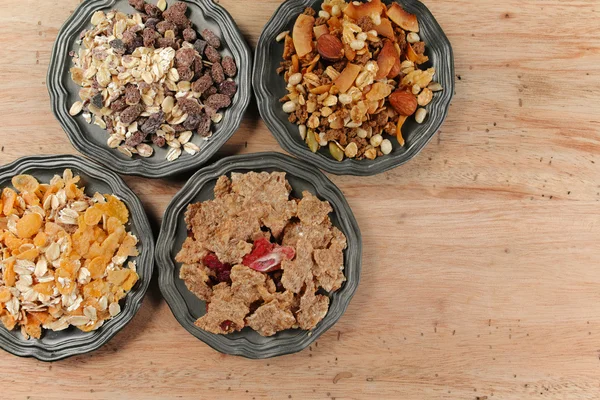 Deliciosa mezcla de cereales granola muesli, concepto de alimentación saludable — Foto de Stock