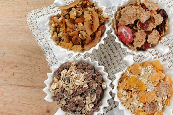 Deliciosa mezcla de cereales granola muesli, concepto de alimentación saludable — Foto de Stock
