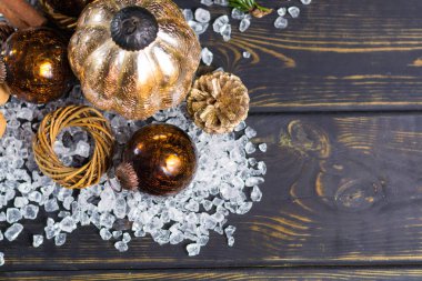 El yapımı cam ağır top Noel ağacı kopya alanı için