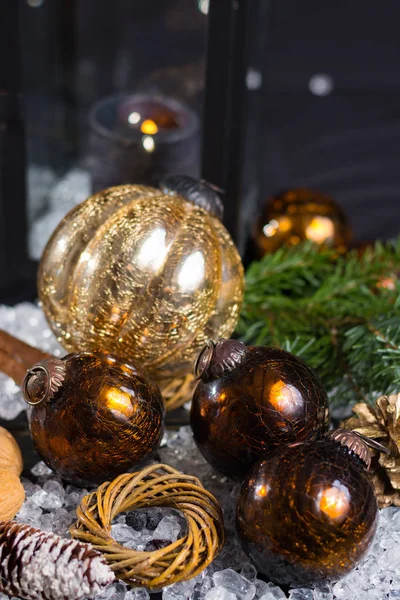 Noel ağacı için el yapımı cam ağır topu — Stok fotoğraf