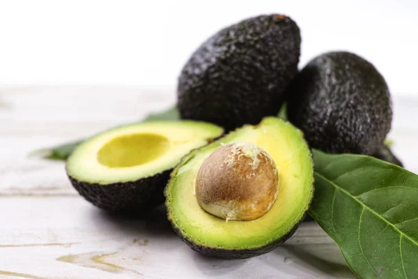 Groene Rijpe Avocado Uit Biologische Avocado Plantage Gezonde Voeding — Stockfoto