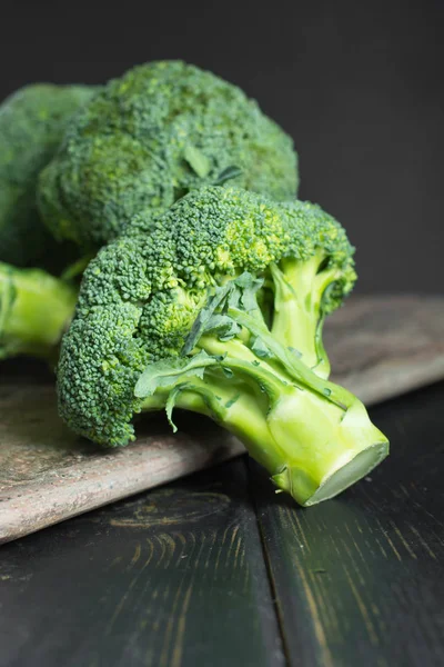 Vihreä talvi superruoka - vauvan parsakaali — kuvapankkivalokuva