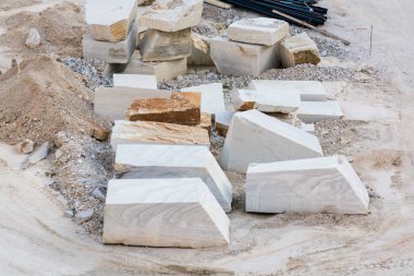 Apuan alps Massa Carrara beyaz mermer ocakları