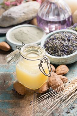 Doğa kozmetik, temel yağlar ile el yapımı hazırlama ve bir