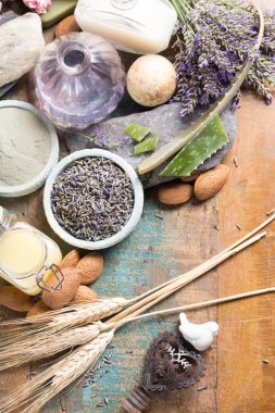 Doğa kozmetik, temel yağlar ile el yapımı hazırlama ve bir