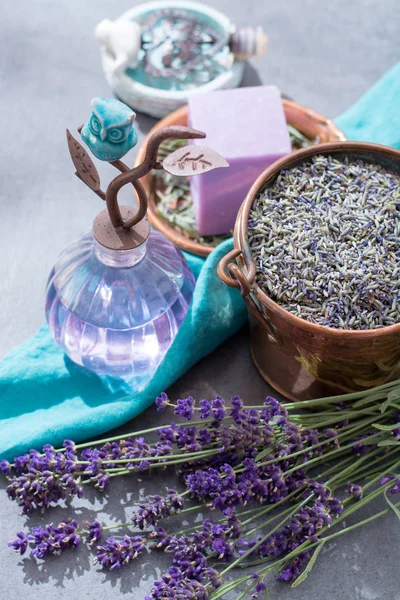 Sabão Lavanda Óleo Perfumado Natural Feito Flores Lavanda Frescas Secas — Fotografia de Stock