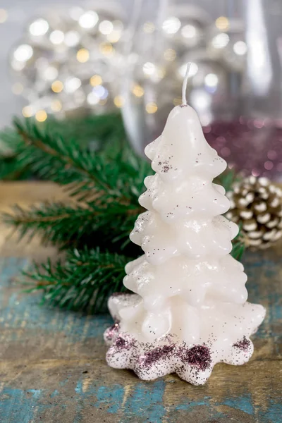 Büyük beyaz Noel ağacı mum, ışıklı Noel dekorasyon