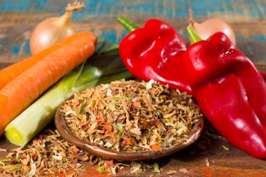 Geleneksel Endonezya pirinç hazırlanması için Kuru Sebze karışımı