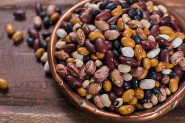 Çeşitli protein zengin renkli ham kuru fasulye