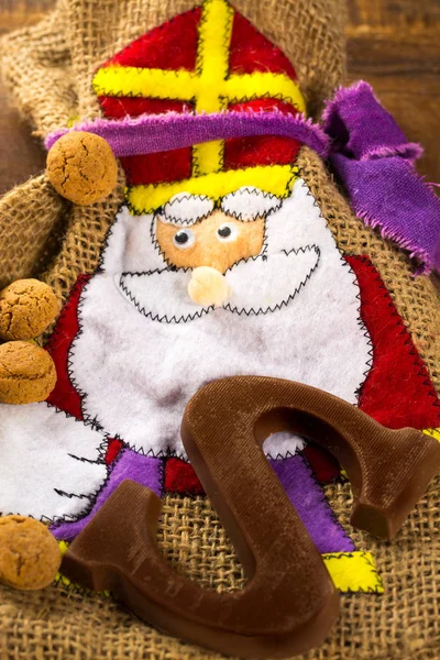 Traditional Dutch Saint Nicolas celebration with presents for ch — Stock Photo, Image