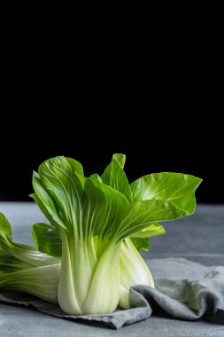 Taze çiğ yeşil bebek Bok choy veya Çin lahanası