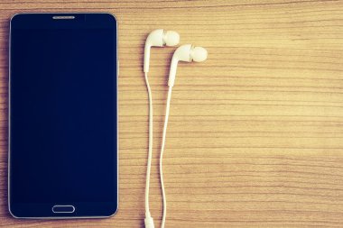 Akıllı telefon ve kulaklık