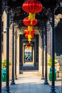 GuANGZHOU, ÇİN, 18 Kasım 2019: Chen Klanı Atalarının Salonu Koridoru