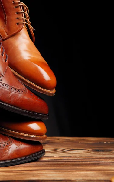 Four toes one on one of brown shoes (brogues and derby) — Stock Photo, Image
