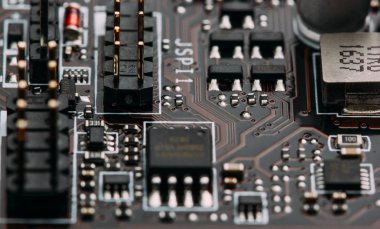 anakart makro closeup.selective odaklanmak transistörler kapasitörler Rezistanslar ve diğer elektronik bileşenler monte