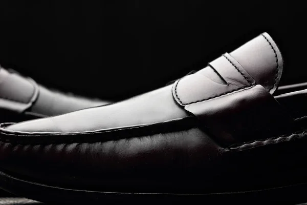 Men's Loafer Shoes.Closeup.Advertising shot.Leather shoes.Concept closeup shoes — Stock Photo, Image