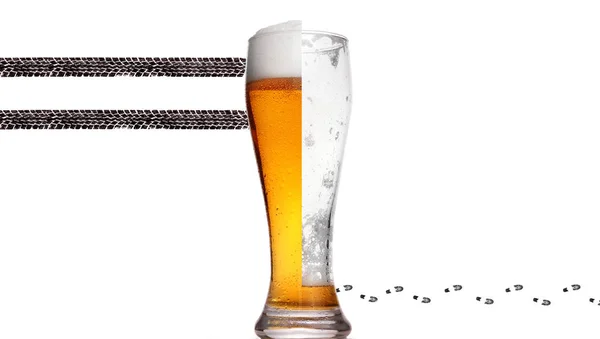 Vaso de cerveza.Concepto de fotografía no beber y conducir . — Foto de Stock